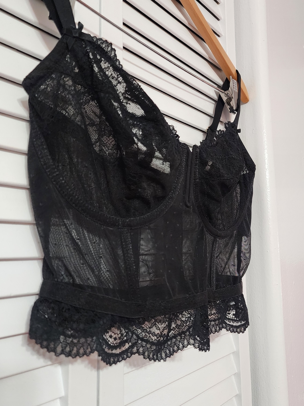 Black Lace Bustier Crop Top - Women's Intimates - Picture 3 of 8